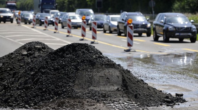 Es knirscht und bröckelt